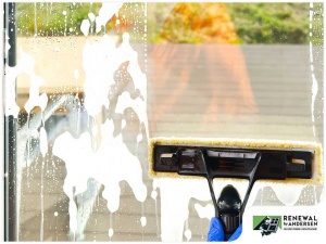 A Guide to Removing Hard Window Stains